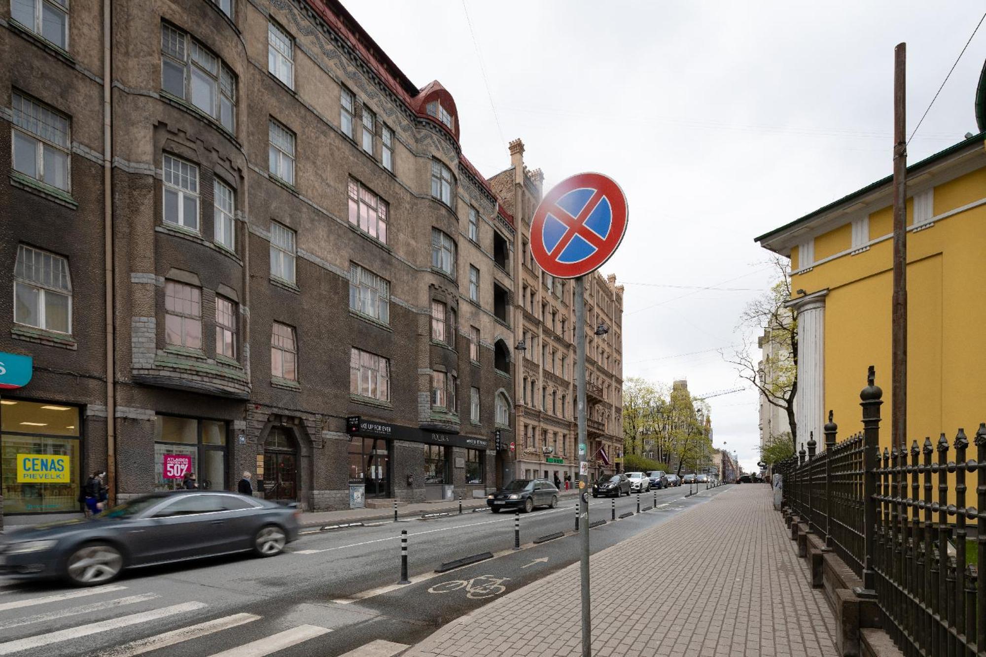 Brivibas Yard Apartment With Parking In City Center Riga Exterior foto